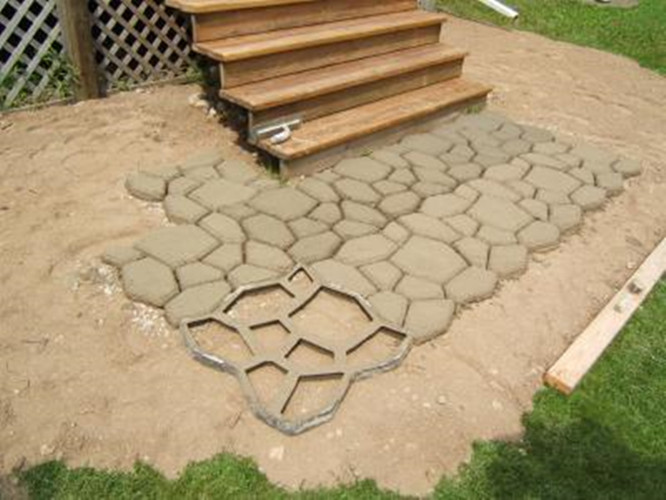 Formas concretas prefabricadas de la trayectoria del jardín, moldes concretos del trampolín que entrelazan